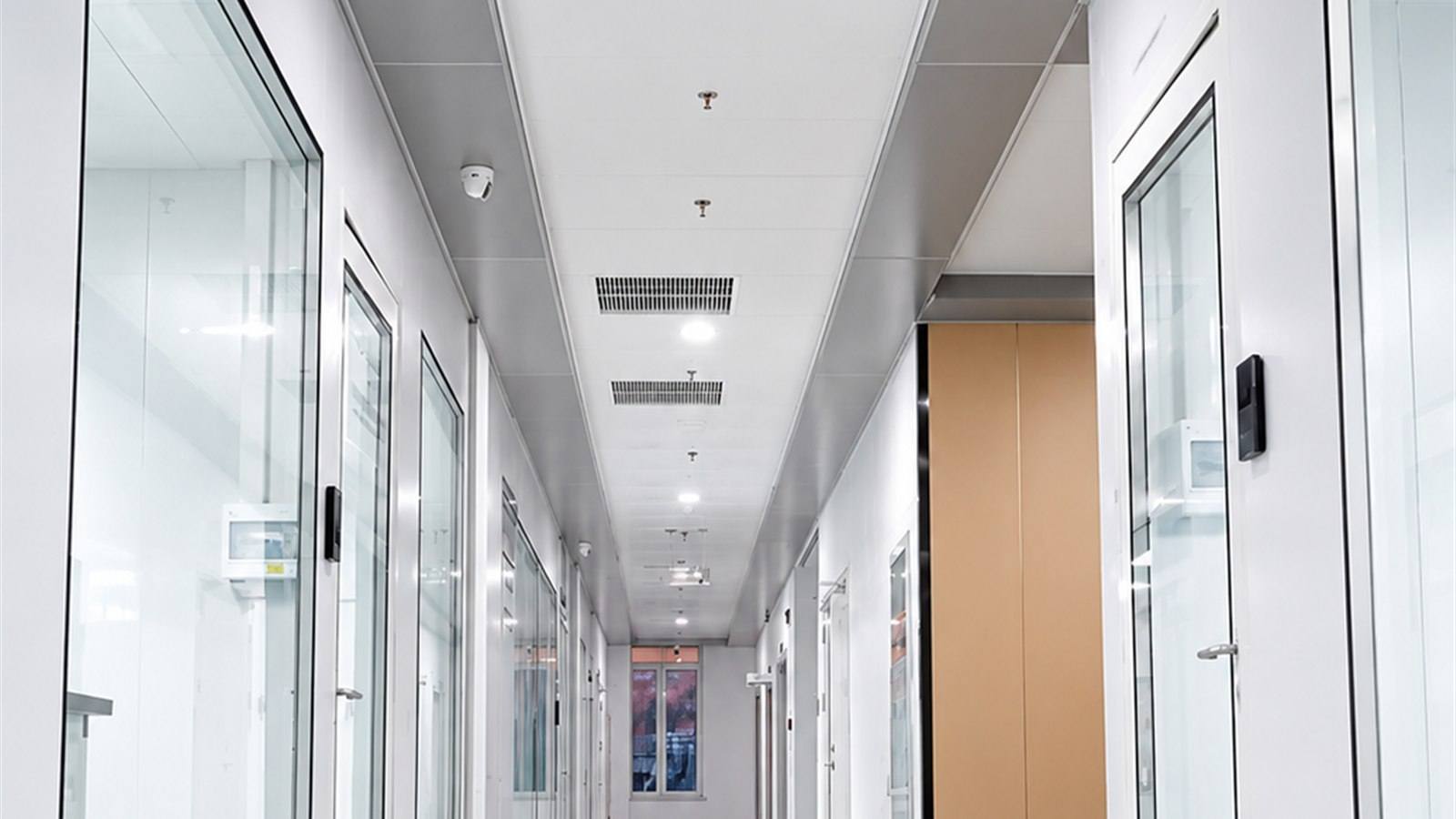 BUBR clean laboratory and quality control corridor
